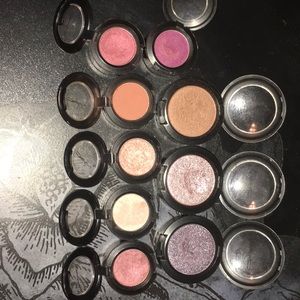 7 MAC lipsticks. 3 big eyeshadows 6 regular size